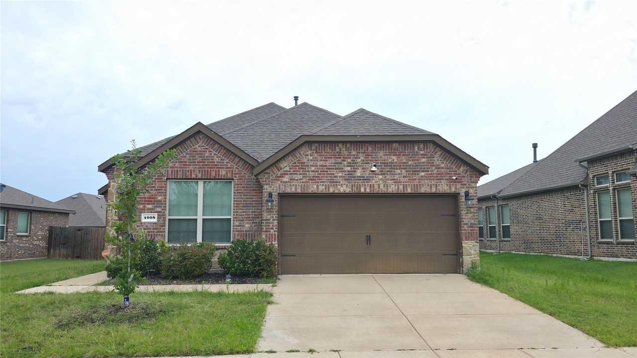 4008 Dusk Dr - Photo 2 of 18