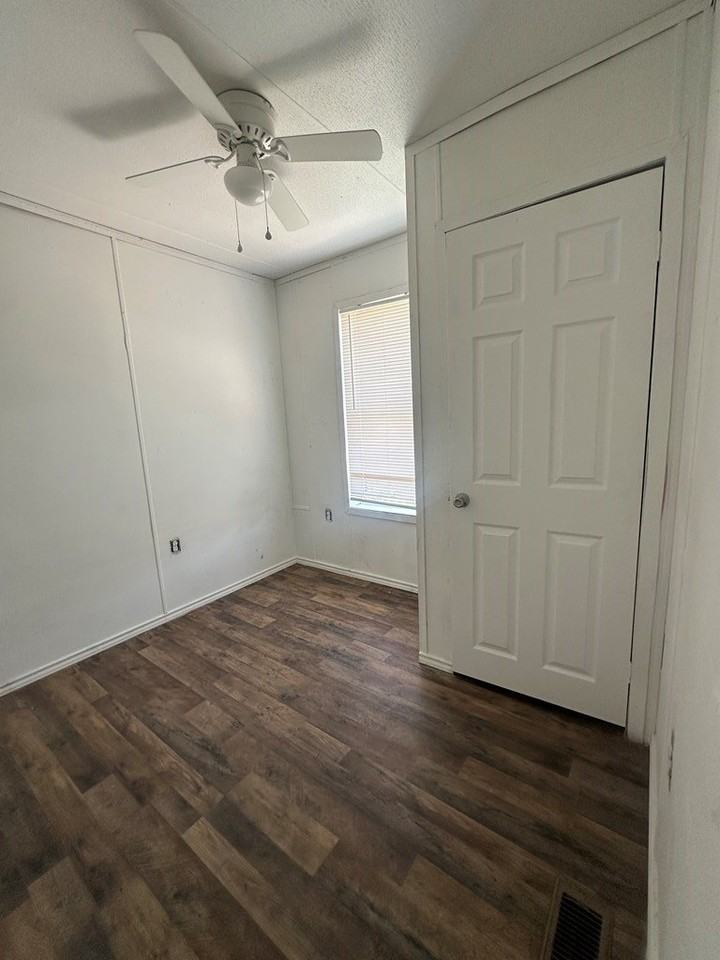 6600 N Dixie Blvd #B - Photo 4 of 7
