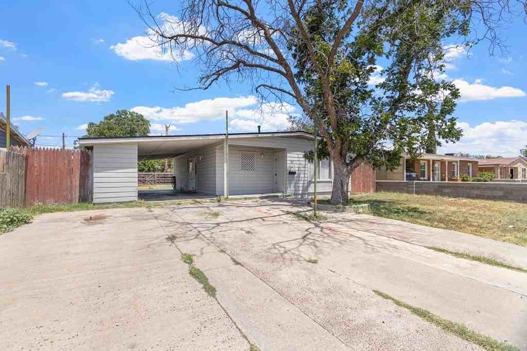 525 E 43rd St - Photo 2 of 20