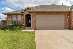 featured image of 11312 Nw 121st Pl