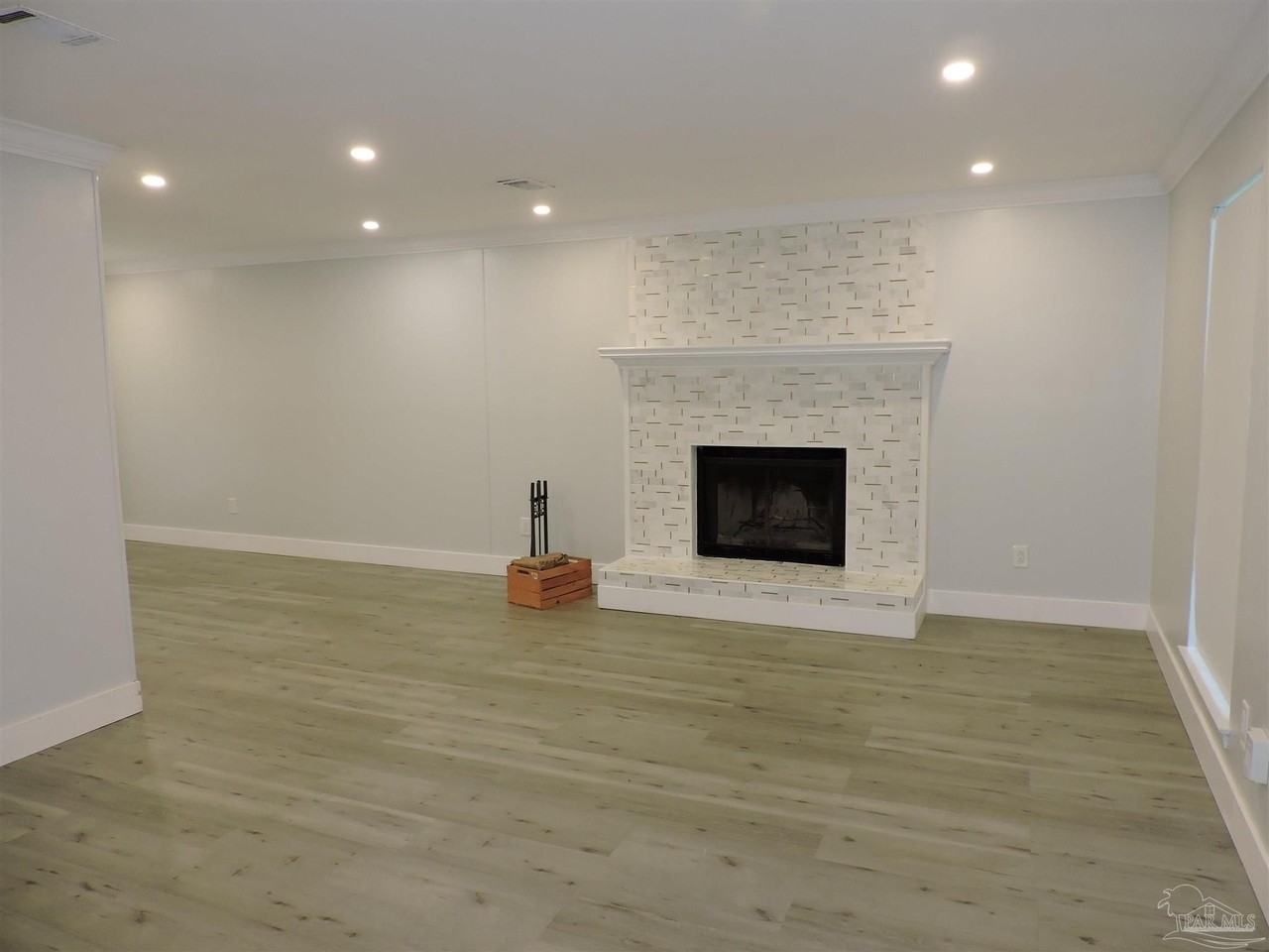 8512 Belle Meadow Blvd - Photo 5 of 38