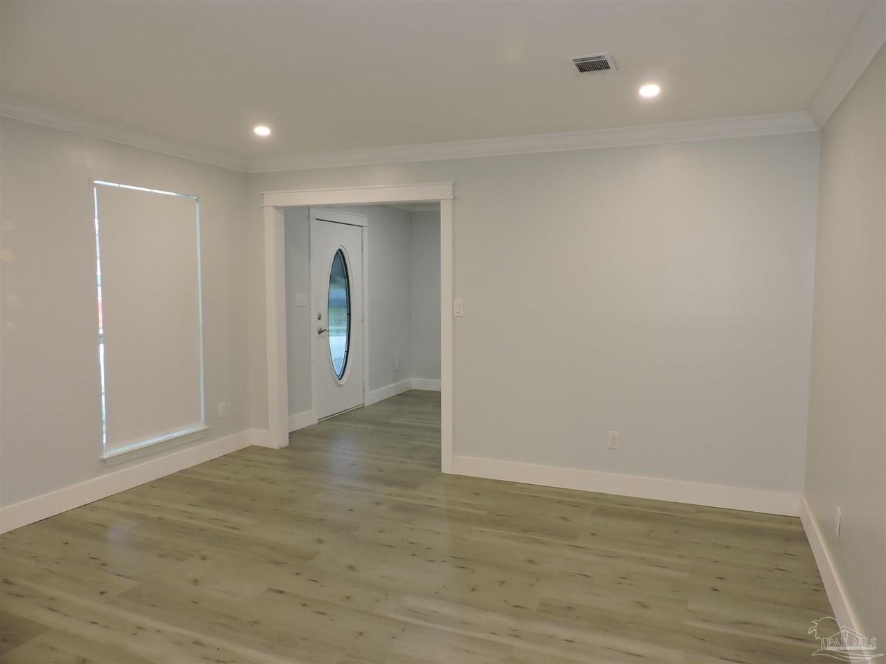 8512 Belle Meadow Blvd - Photo 6 of 38