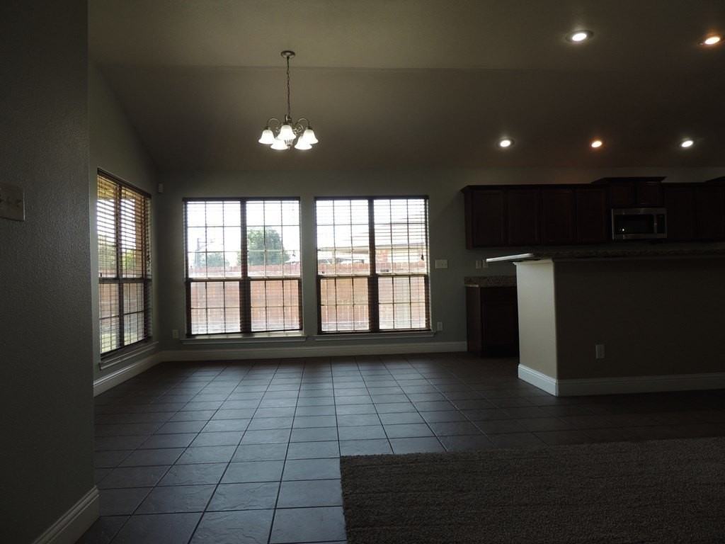 6200 Crosley Dr - Photo 7 of 25