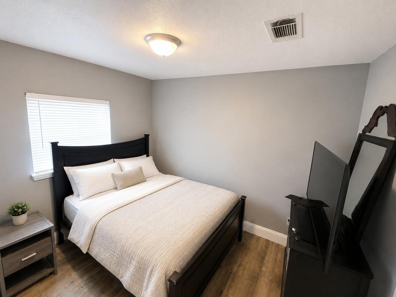 Gallier Dr - Photo 4 of 12