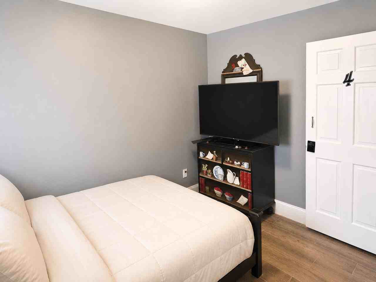 Gallier Dr - Photo 7 of 12