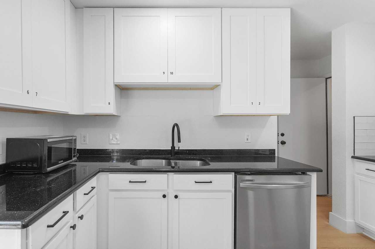 Brandi Cir - Photo 3 of 28