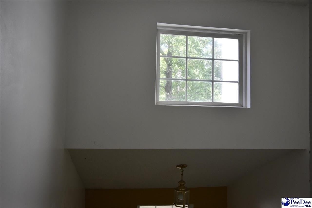 2125 Sanderling Dr - Photo 7 of 43