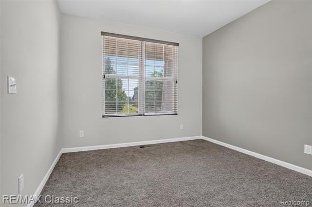 29949 Macintosh Ln - Photo 5 of 35
