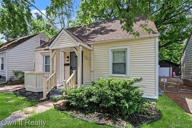 7461 Lamphere - Photo 3 of 17