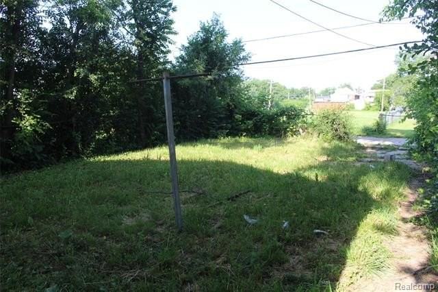 14832 Muirland St - Photo 2 of 15