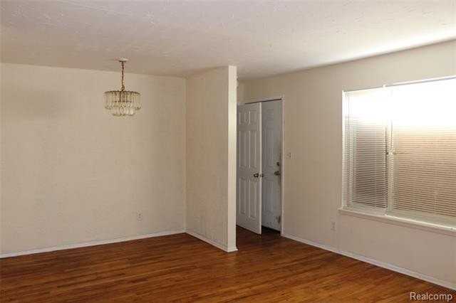 14832 Muirland St - Photo 5 of 15