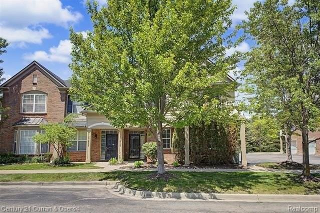 47616 Pembroke Dr - Photo 3 of 32