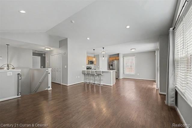 47616 Pembroke Dr - Photo 5 of 32