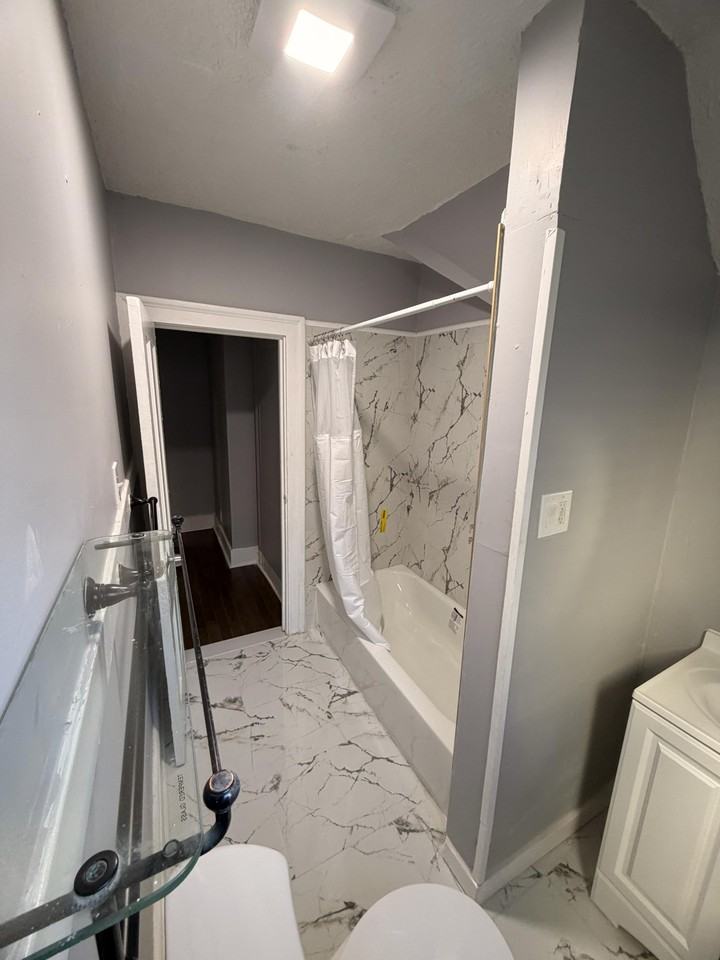 534 Howard Ave #3 - Photo 7 of 7