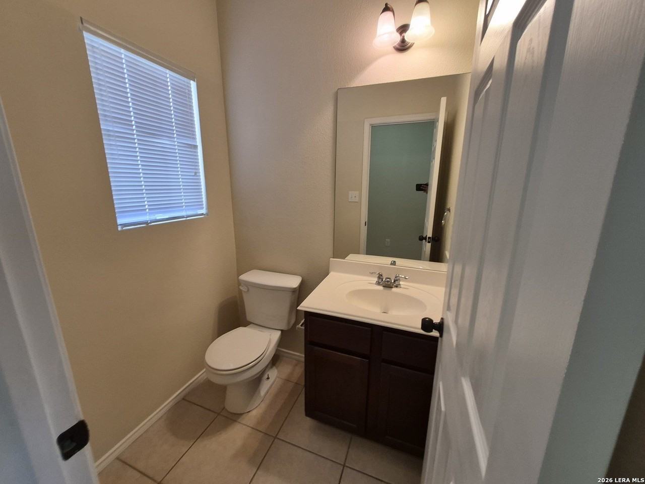 7206 Colina Way - Photo 3 of 27