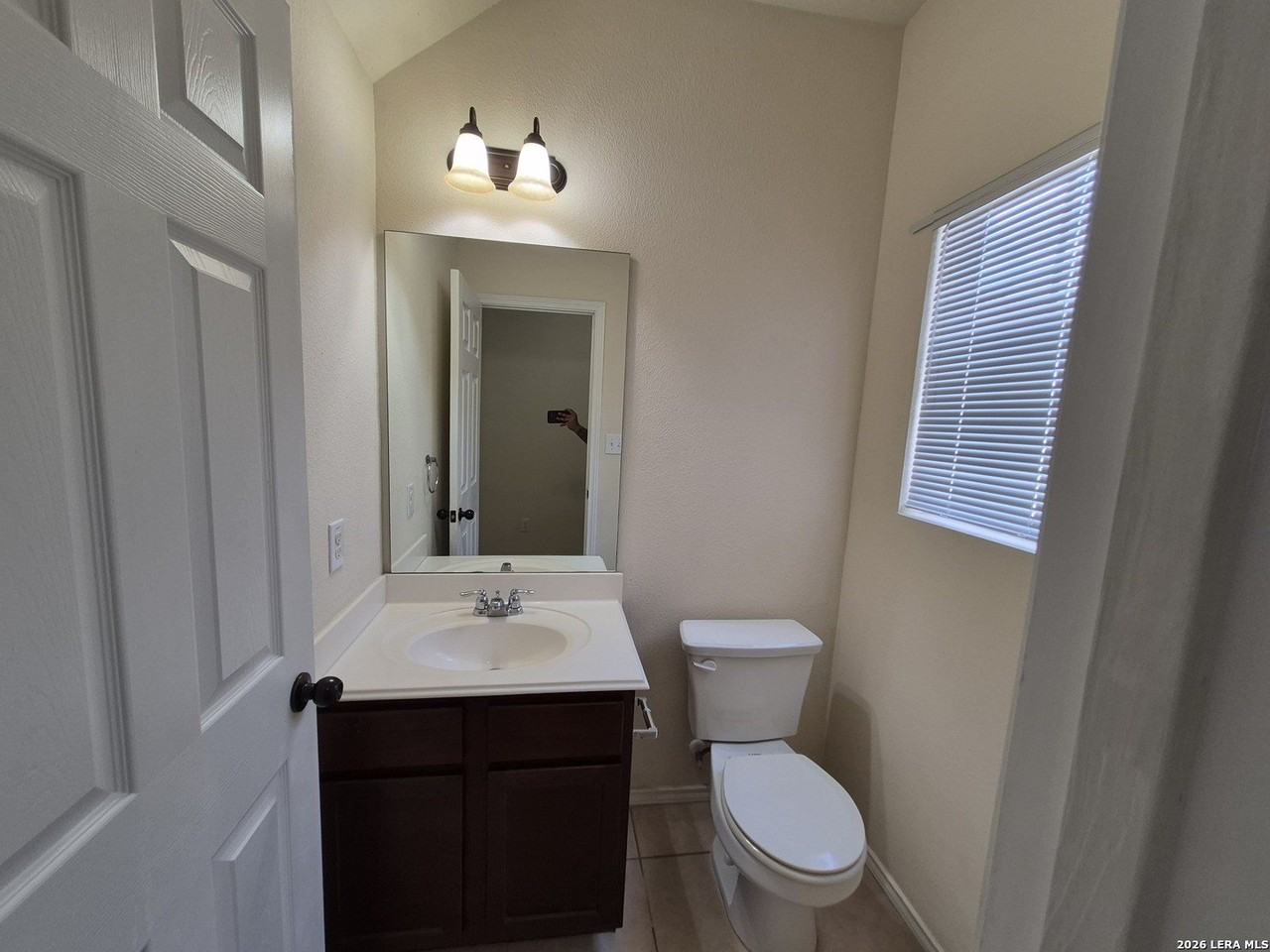 7208 Colina Way - Photo 3 of 28