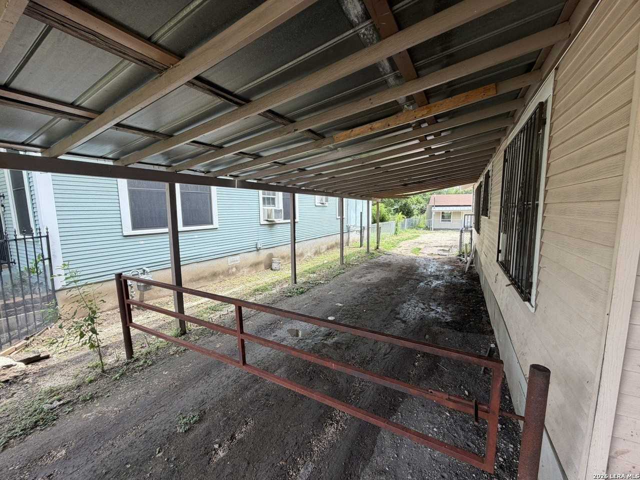 116 Hot Wells Blvd #1 - Photo 3 of 14