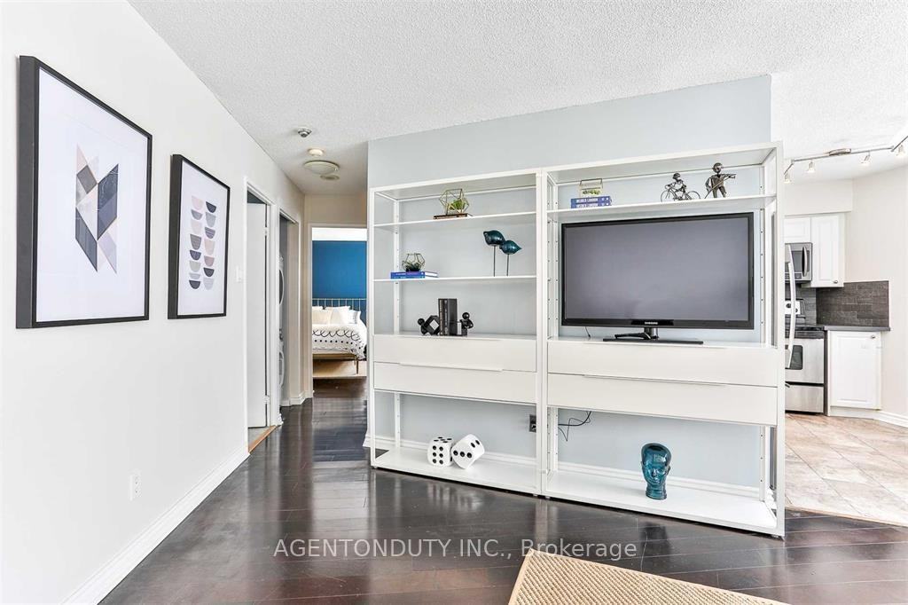 250 Queens Quay West - Photo 13