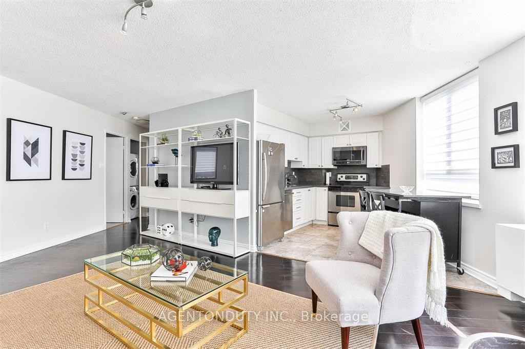 250 Queens Quay West #206 - Photo 5 of 17