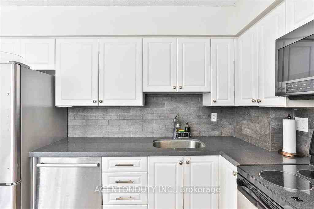 250 Queens Quay West - Photo 10