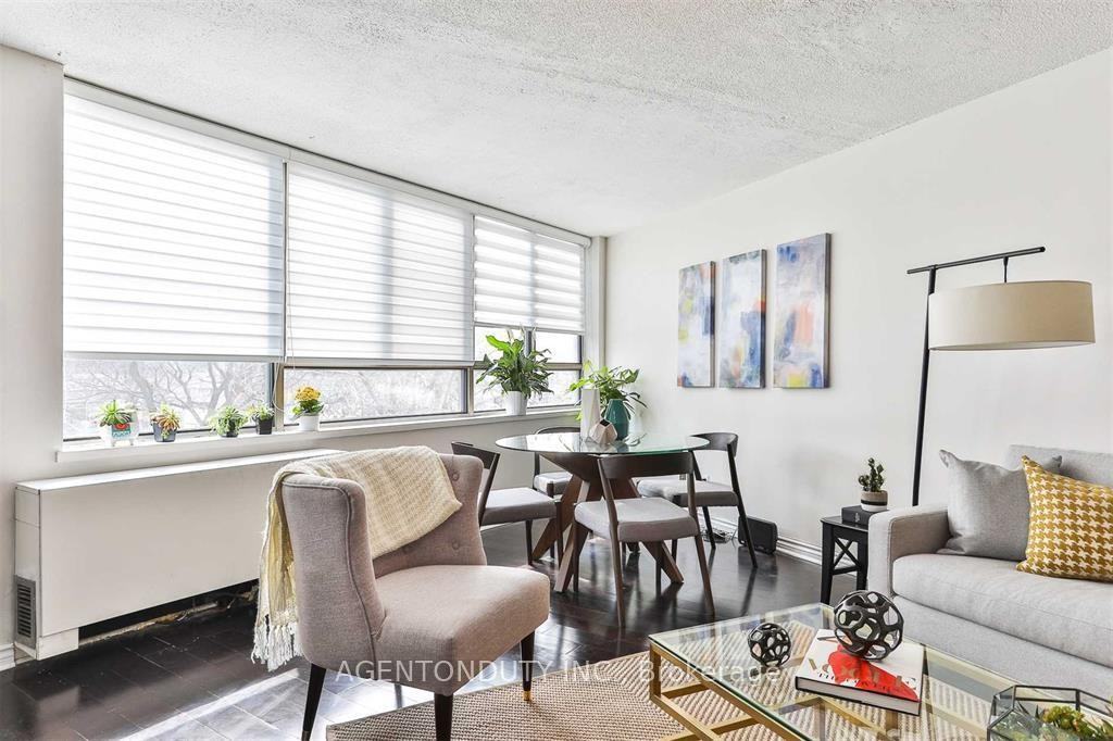 250 Queens Quay West #206 - Photo 7 of 17