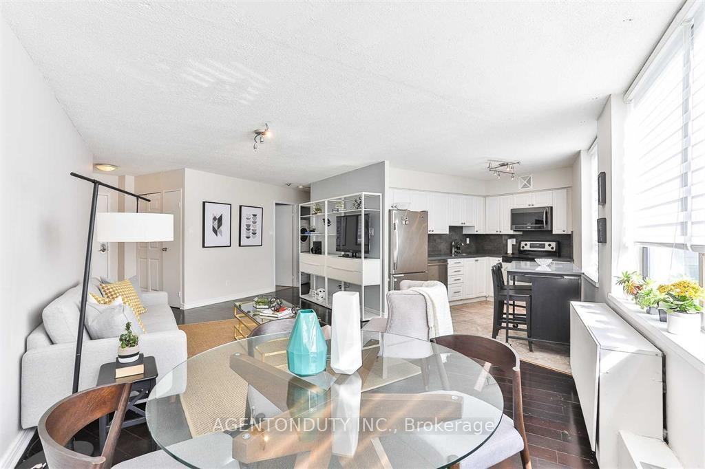 250 Queens Quay West #206 - Photo 6 of 17
