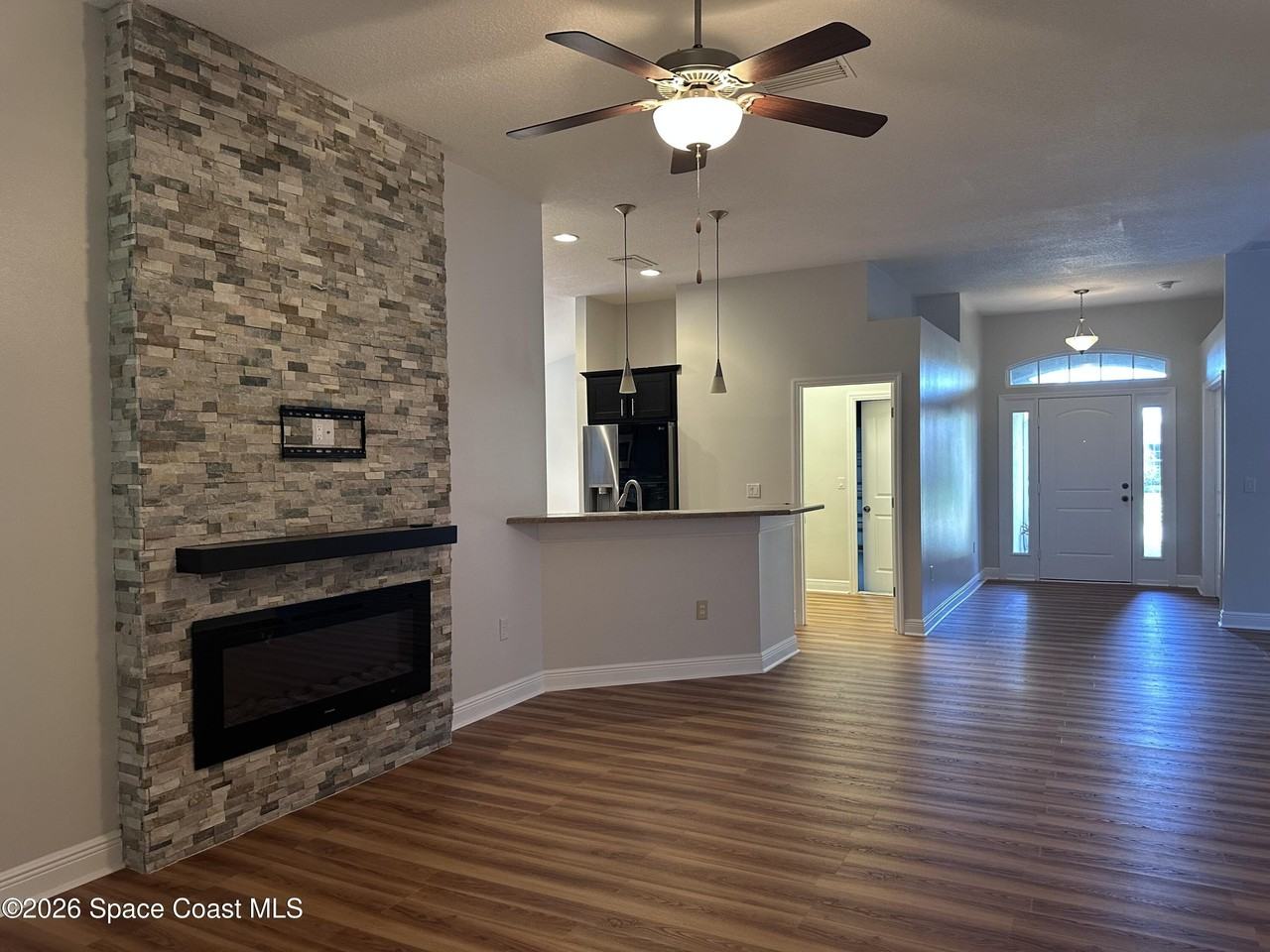 4140 Aria Dr - Photo 5 of 29