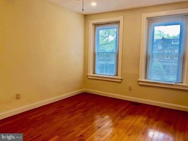 635 Kenyon St Nw - Photo 6 of 16