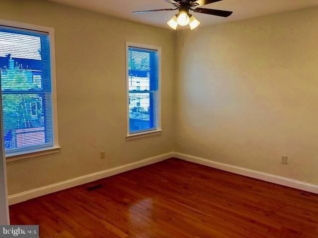 635 Kenyon St Nw - Photo 7 of 16