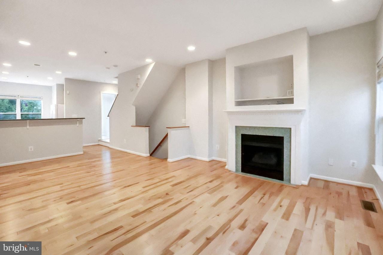 2133 12th Pl Nw - Photo 3 of 28