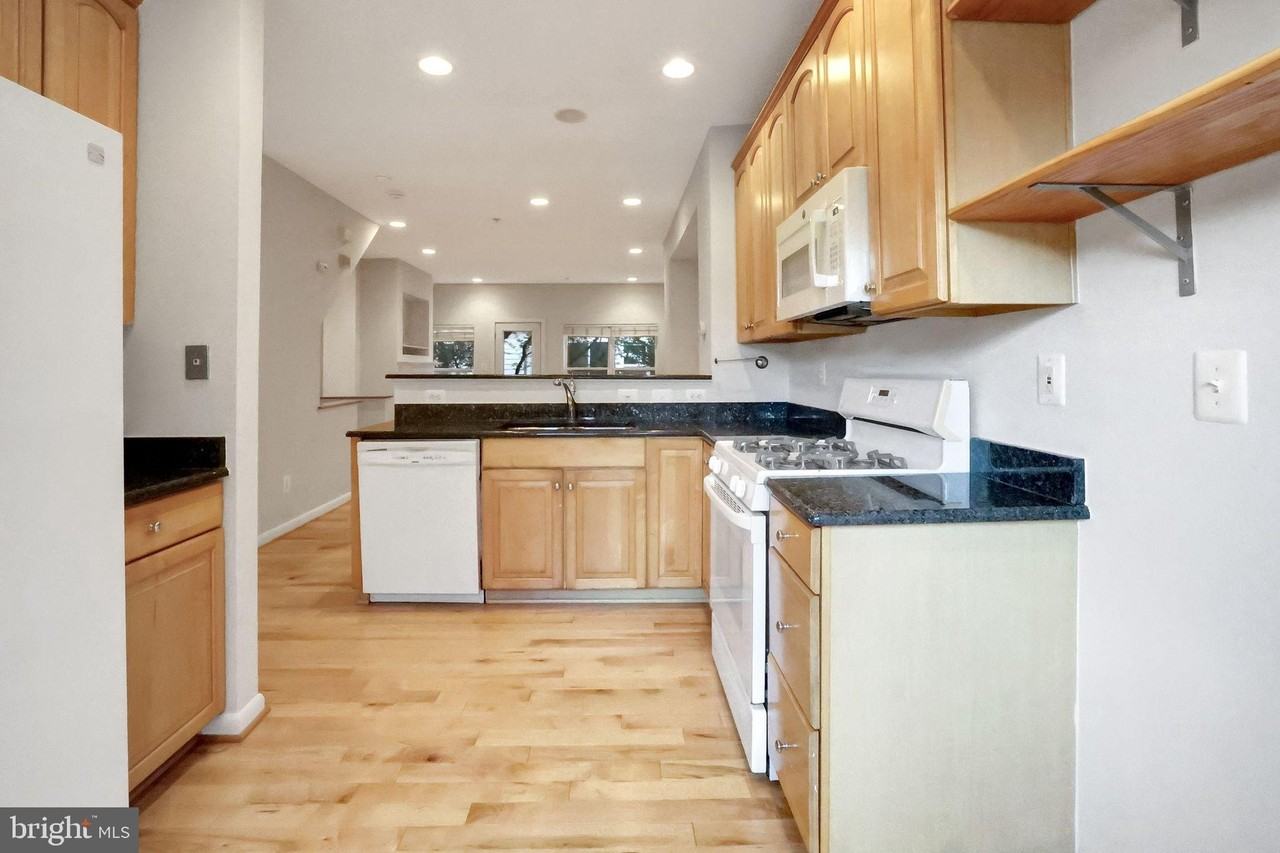 2133 12th Pl Nw - Photo 6 of 28