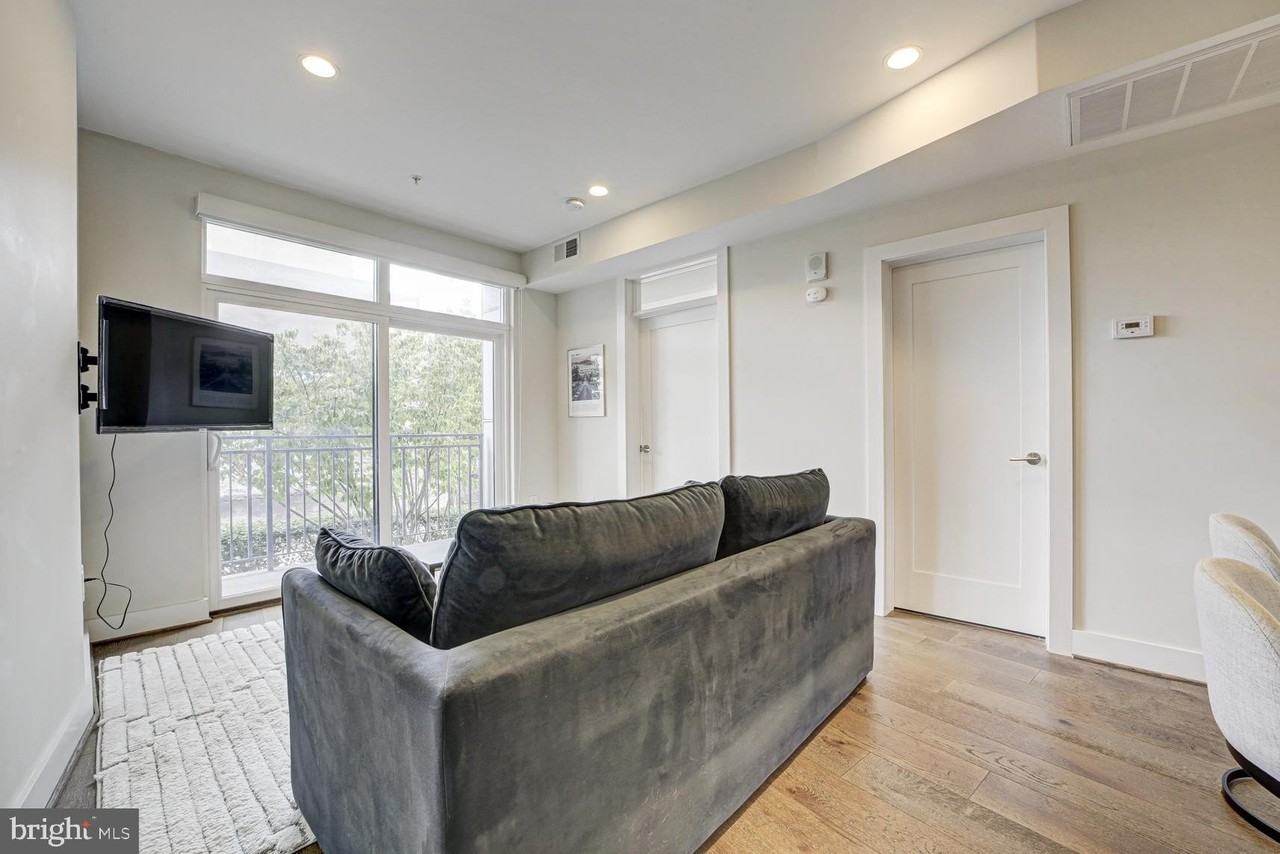 2337 Champlain St Nw #104 - Photo 7 of 29
