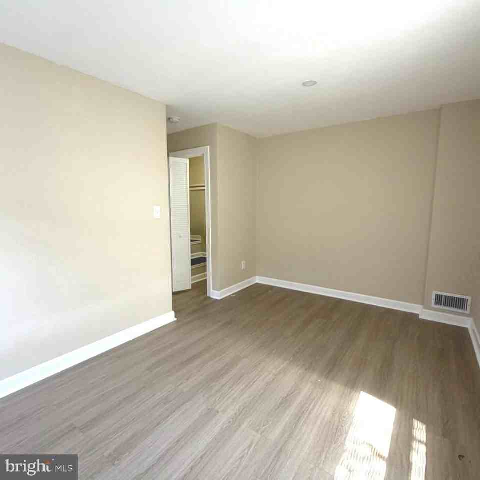 5391 Chillum Pl Ne - Photo 3 of 18