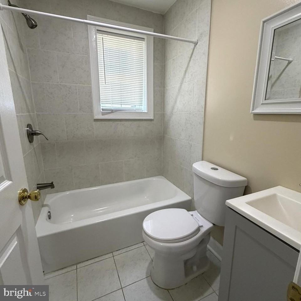 5391 Chillum Pl Ne - Photo 4 of 18