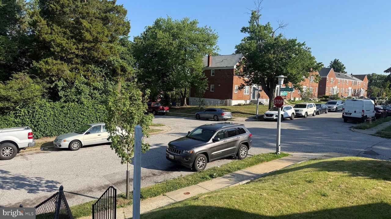 6125 Macbeth Dr - Photo 2 of 14