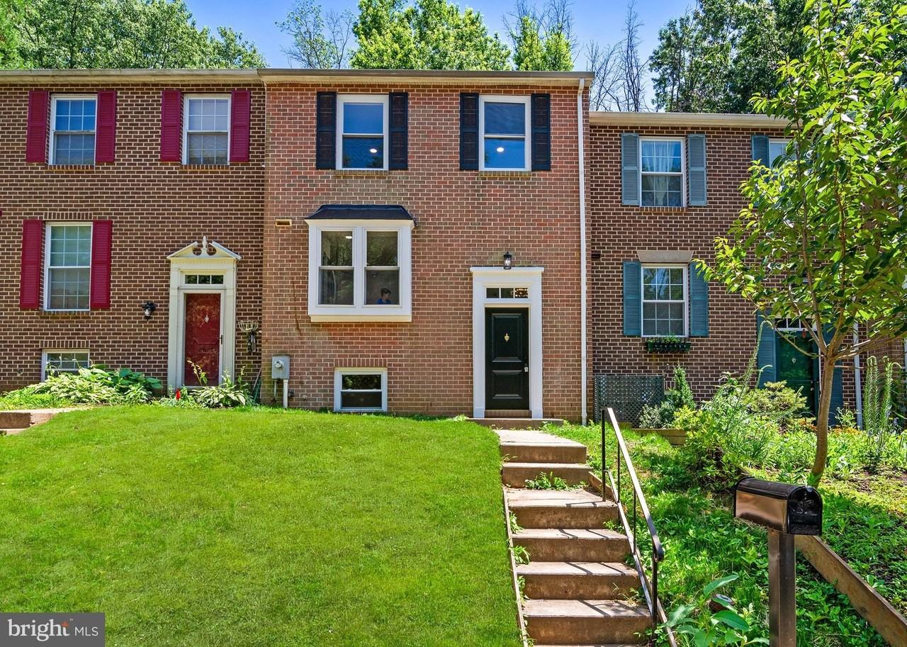 2613 Ebony Rd - Photo 2 of 38