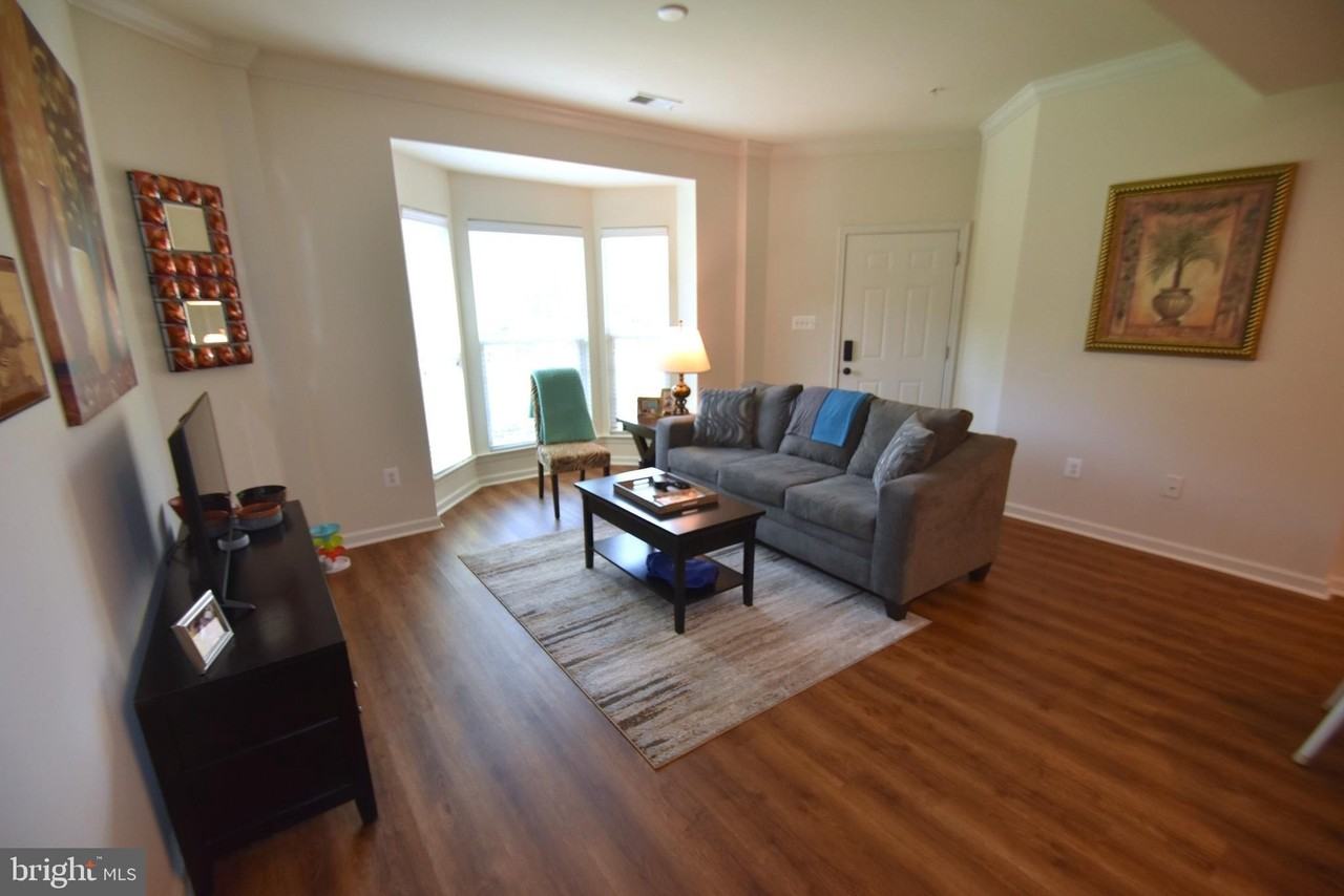 3630 Spring Hollow Ln - Photo 7 of 36