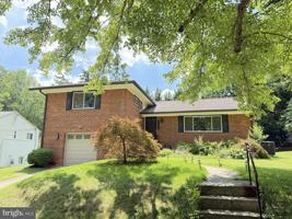 featured image of 9209 E Parkhill Dr