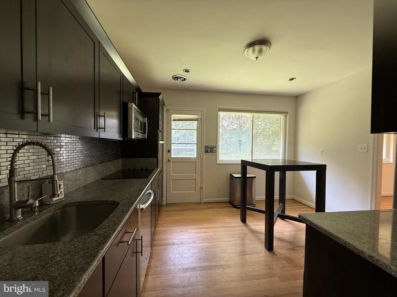 9209 E Parkhill Dr - Photo 5 of 19