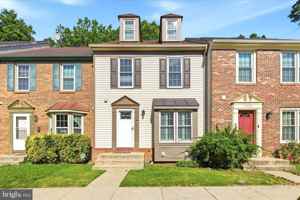 featured image of 14229 Oakpointe Dr