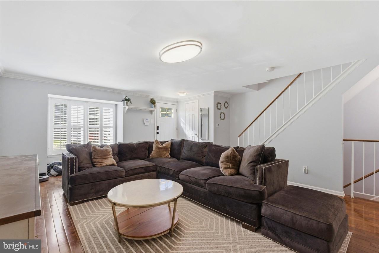 14229 Oakpointe Dr - Photo 3 of 22