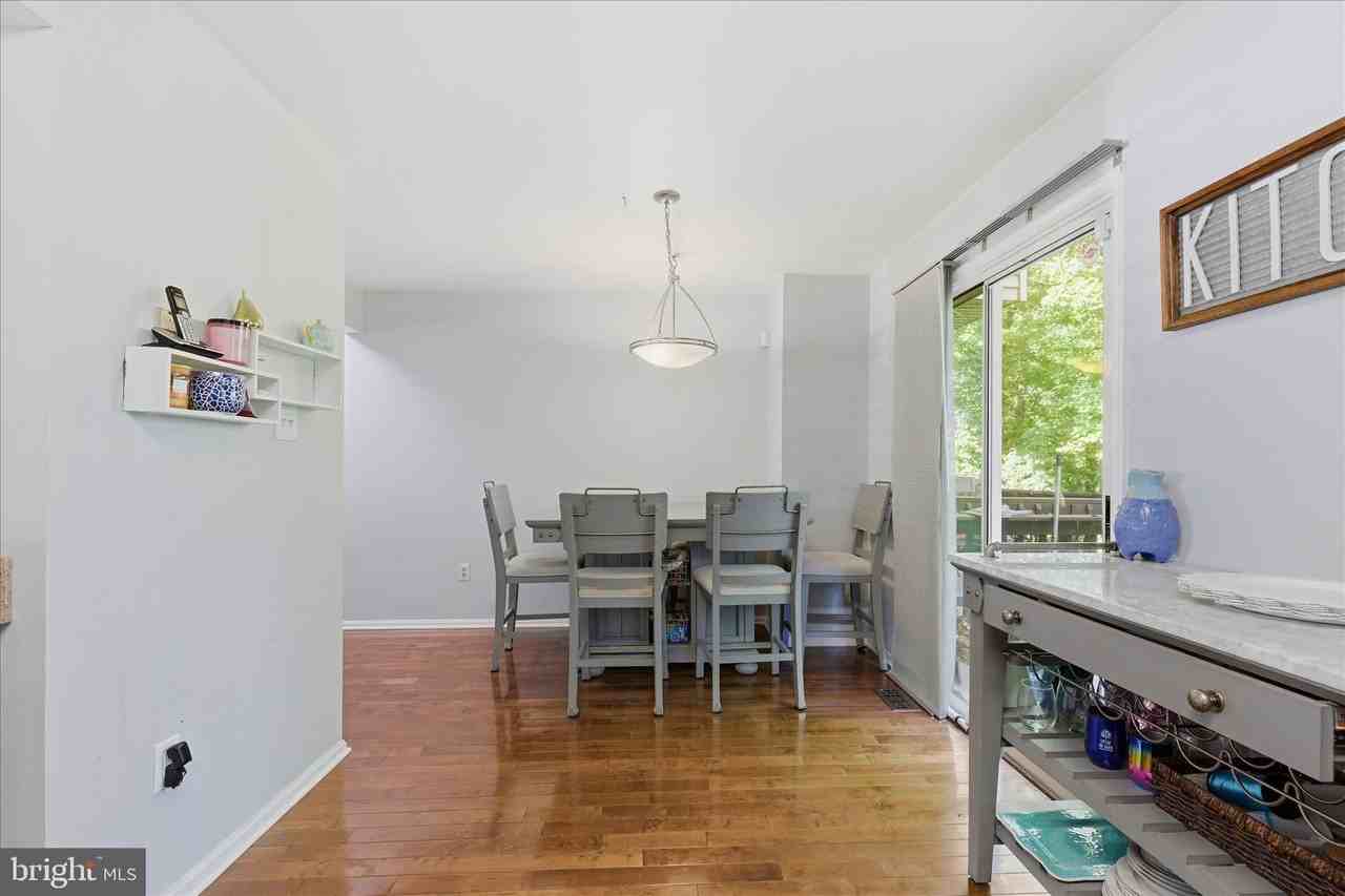 14229 Oakpointe Dr - Photo 7 of 22