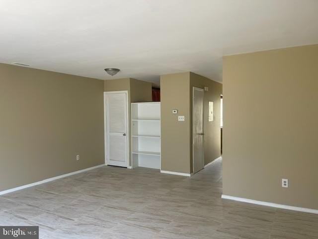 13 Chatham Ct - Photo 6 of 17