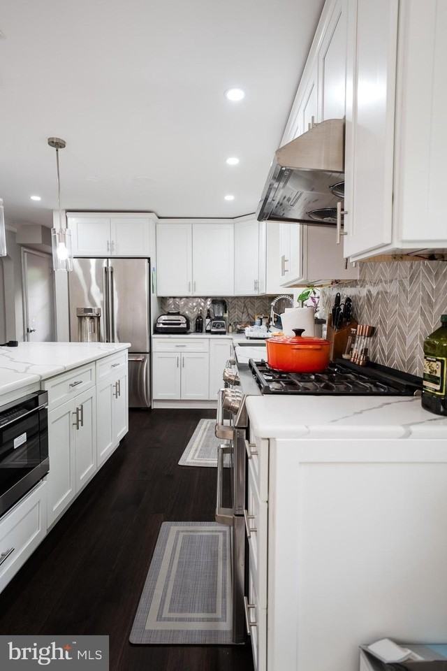 1013 Severn Ln - Photo 5 of 13
