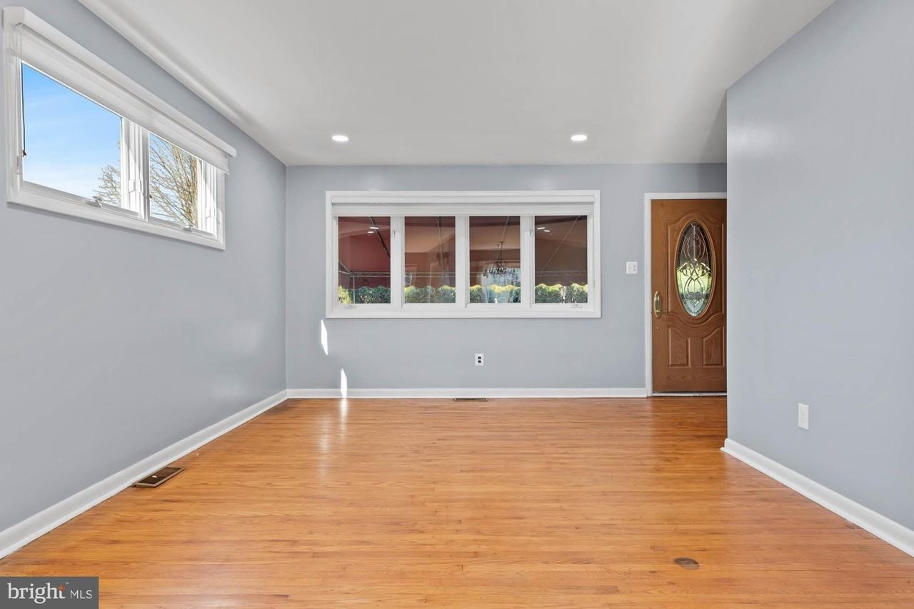 309 Williams Rd - Photo 5 of 27