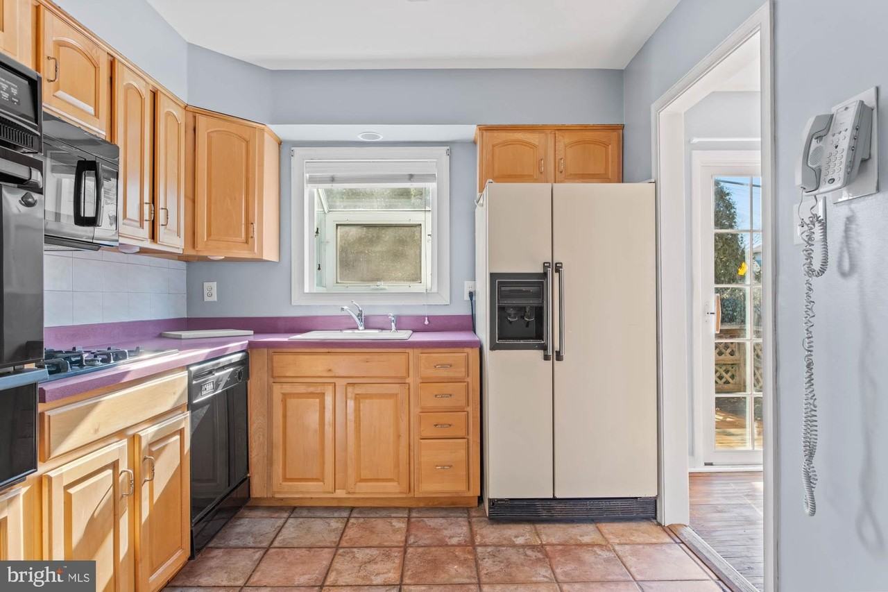 309 Williams Rd - Photo 7 of 27