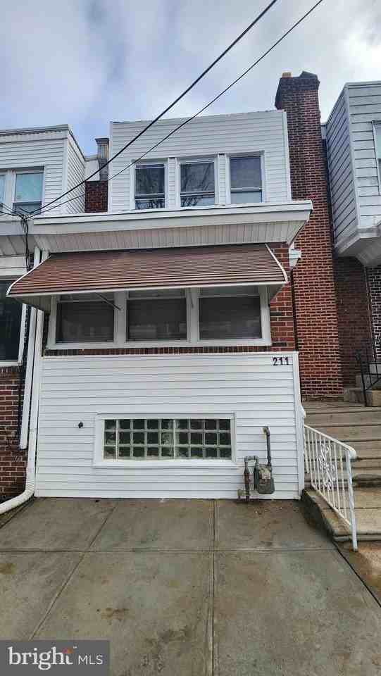 211 Wright Ave - Photo 2 of 18