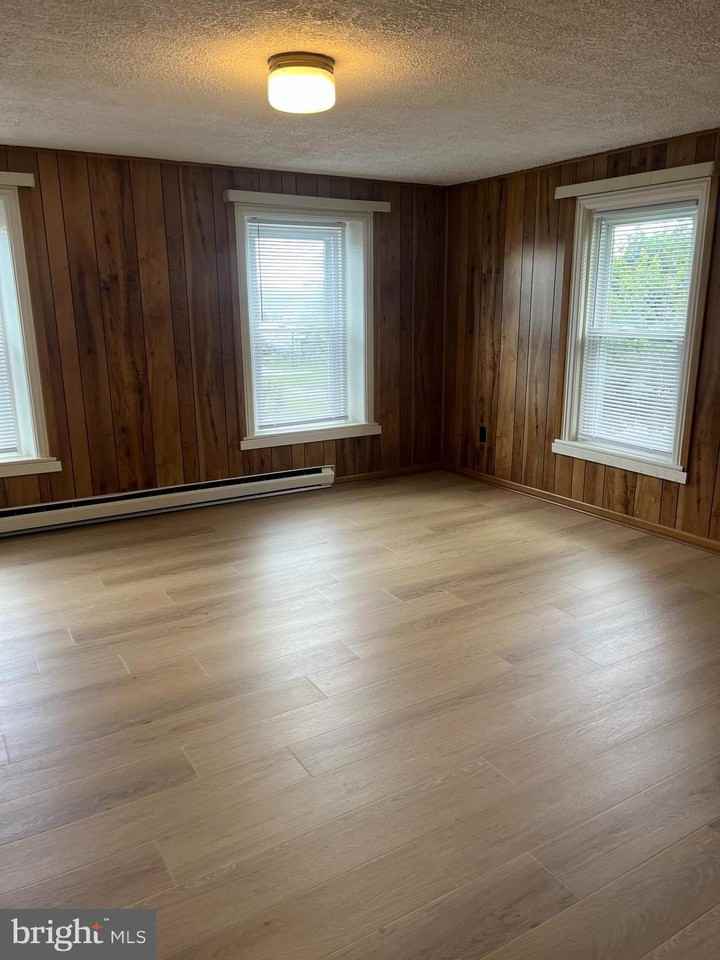 5390 Main St #2 - Photo 6 of 18