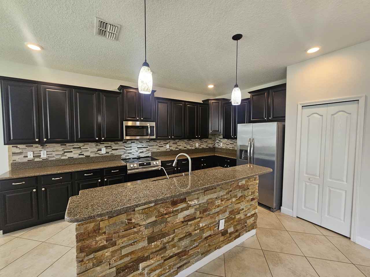 2718 Atherton Dr #1 - Photo 2 of 29
