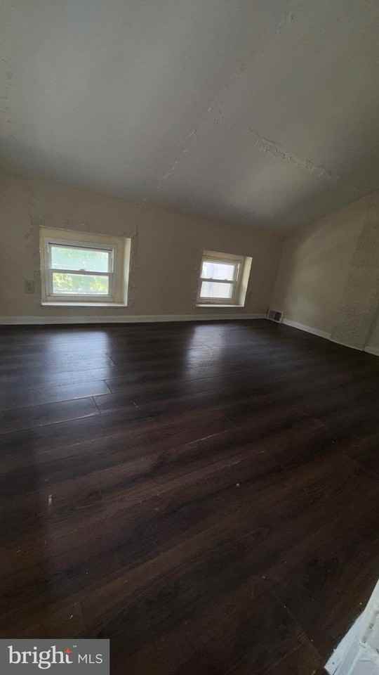 405 E Rittenhouse St - Photo 7 of 8
